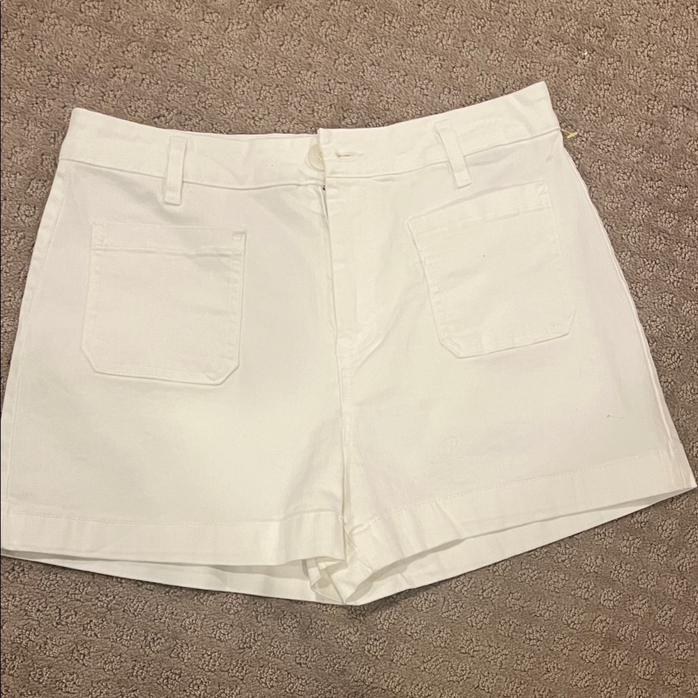 OAT 10 Classic White Women's Shorts